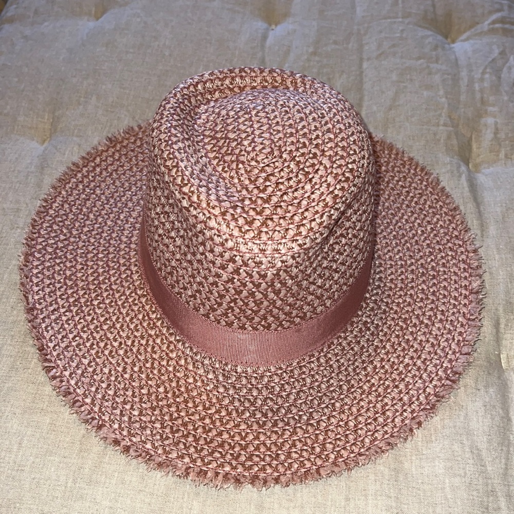 Eric Javits hat. Excellent conditions as shown by photos.